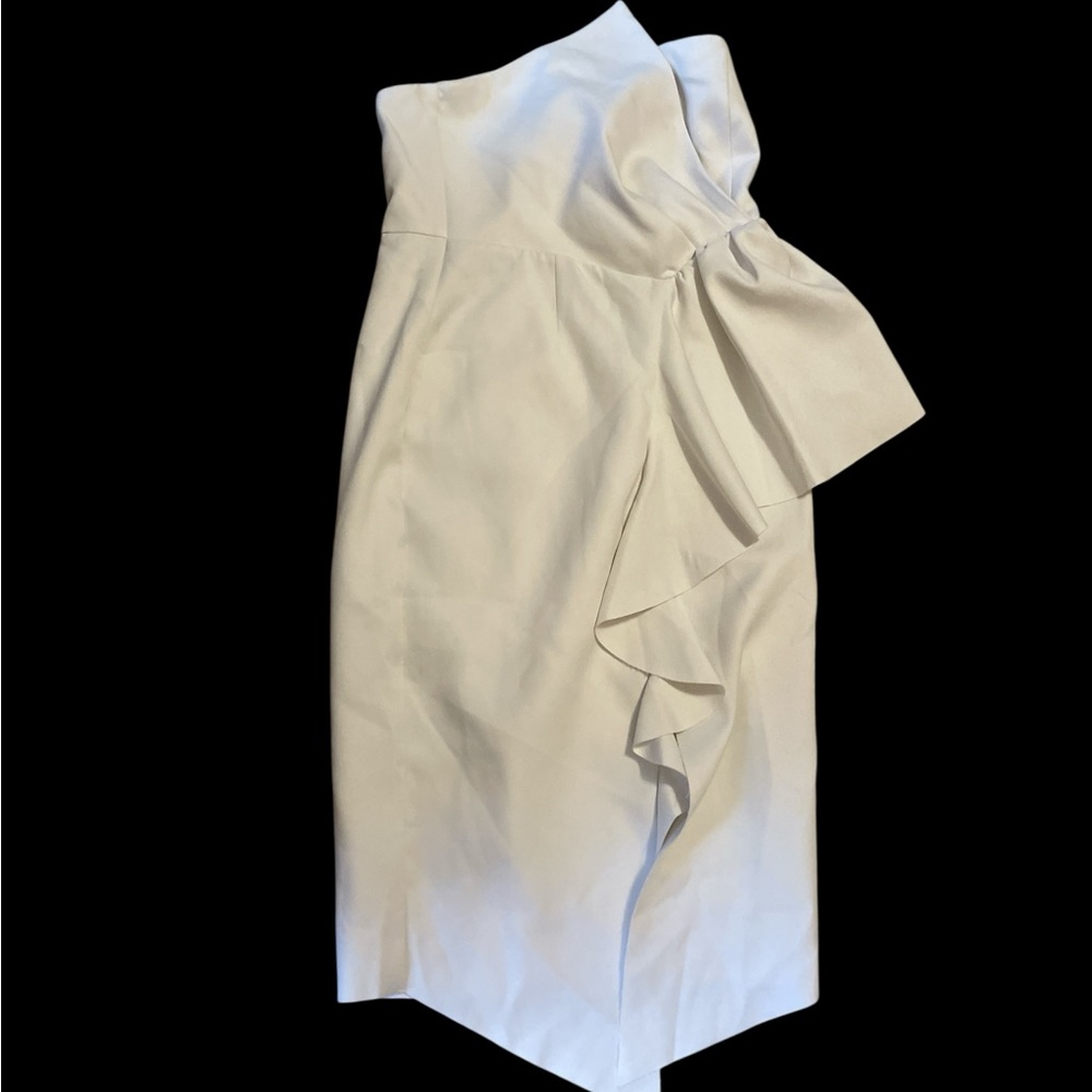 Elliatt White Pencil Skirt with Ruffle Detail